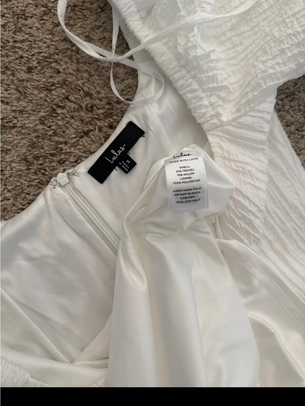 Lulus Heavenly Energy White Textured Puff Sleeve Pleated Midi Dress size Small - Picture 9 of 12